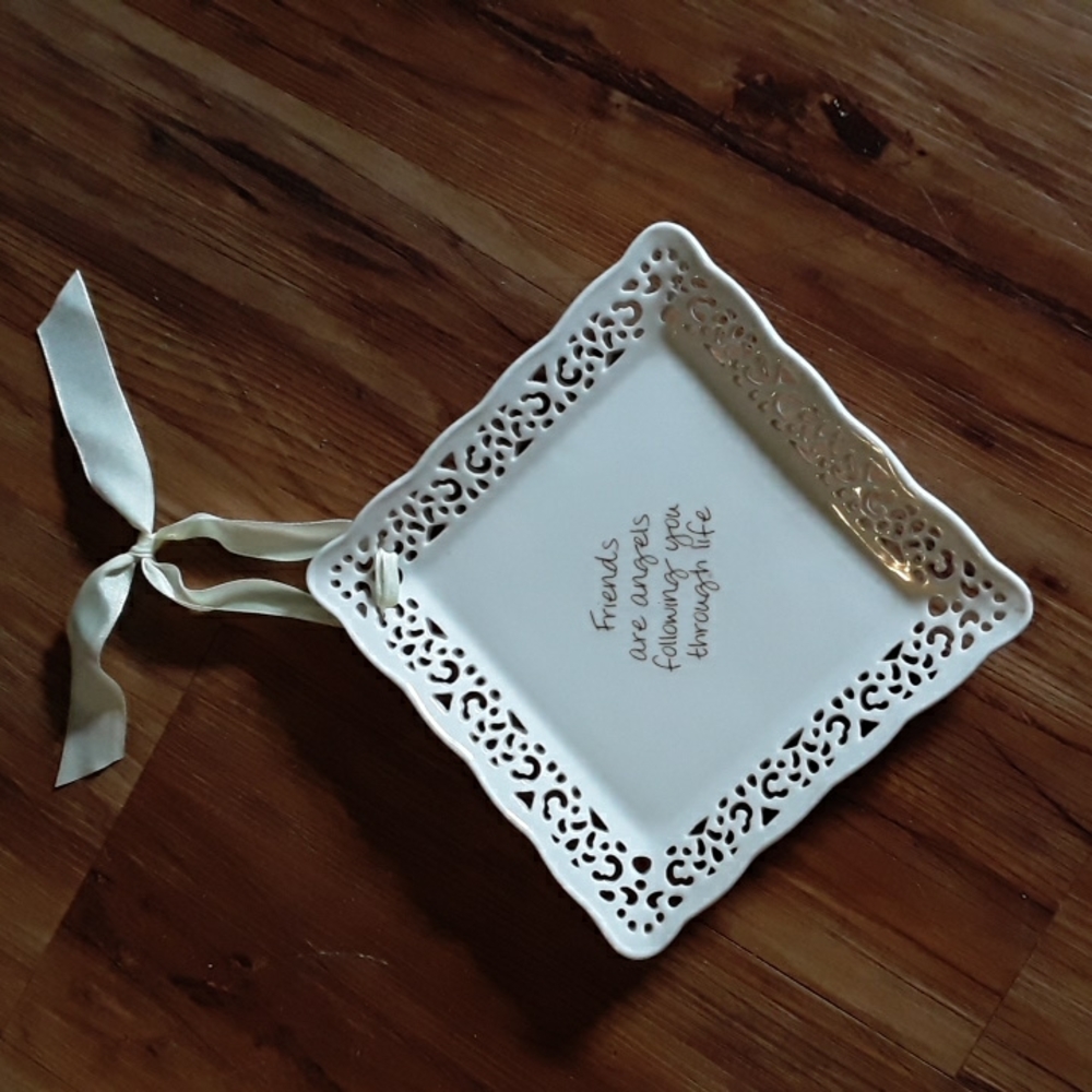 Natural Life Friends Plaque